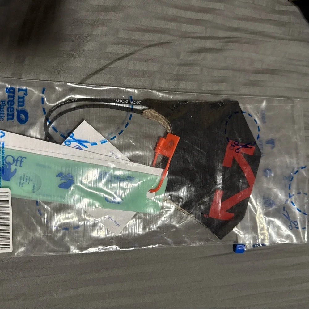 Off-White Black and White Mask